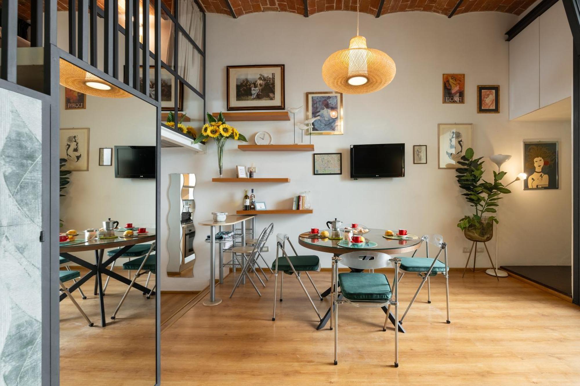 Via Cimabue 8B - Florence Charming Apartments - Metropolitan Loft In Florence - 20 Minute Walk To City Center - Excellent Base For Exploring - Less Than 5 Minute Walk To The Supermarket - Amazing Bakery On The Corner Luaran gambar